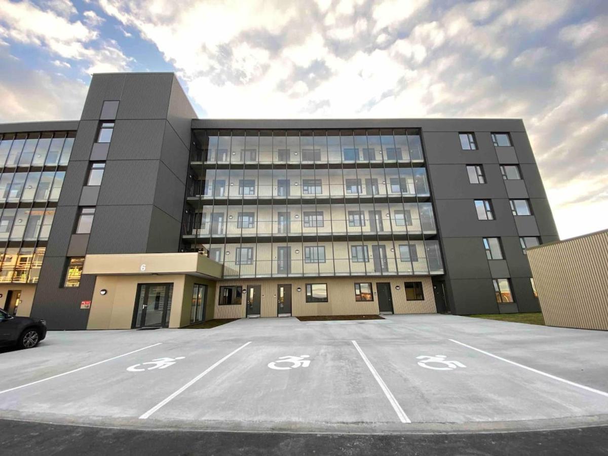 Selfoss Apartment - Stylish & Modern Buitenkant foto